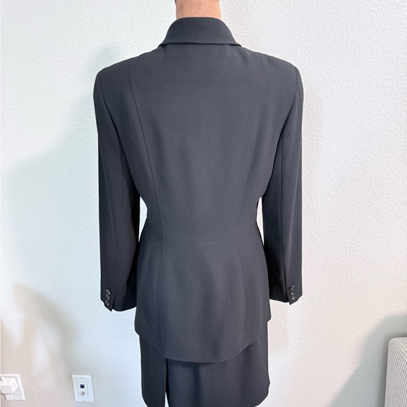 Black Power Suit 3-Piece Set Petite Blazer Skirt Pants | size 2p - Picture 4 of 6